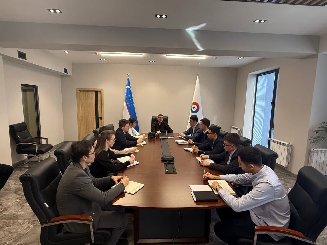 Rahbar va yoshlar uchrashuvi